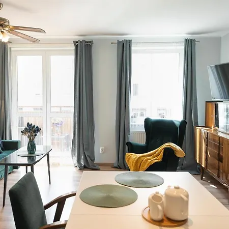 2 Bed Flat - Sleeps 4 - Parking - Wifi Apartmán *