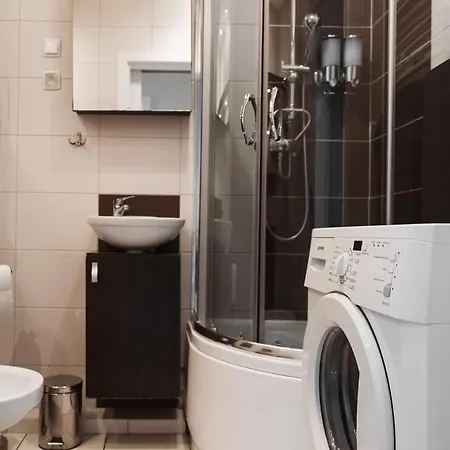 2 Bed Flat - Sleeps 4 - Parking - Wifi * Štetín