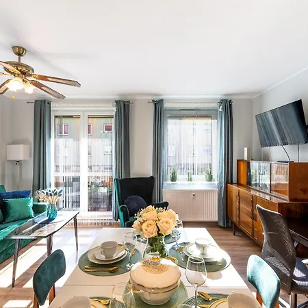 Apartament Lovely 2-bed In Szczecin