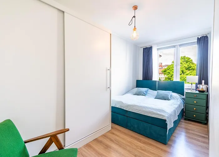 Daire 2 Bed Flat - Sleeps 4 - Parking - Wifi *